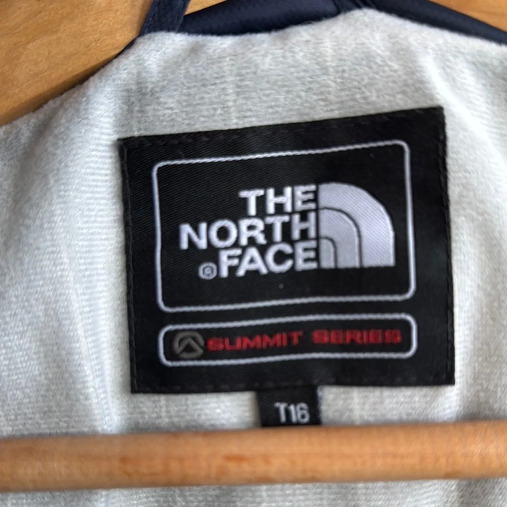 The North Face Kids Puffer Jacket - Navy Blue Size T16 Equivalent to Women Sz. M - Picture 5 of 6